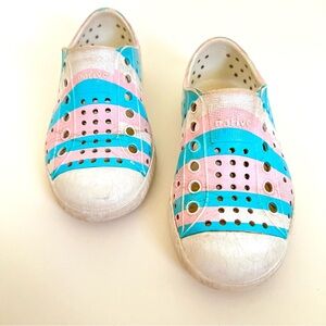 Jefferson Native slip on rubber shoes - size 7 toddler